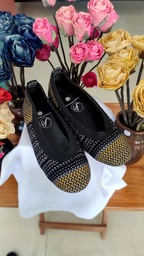 Aruga Handwoven-Shoes (Size 7)